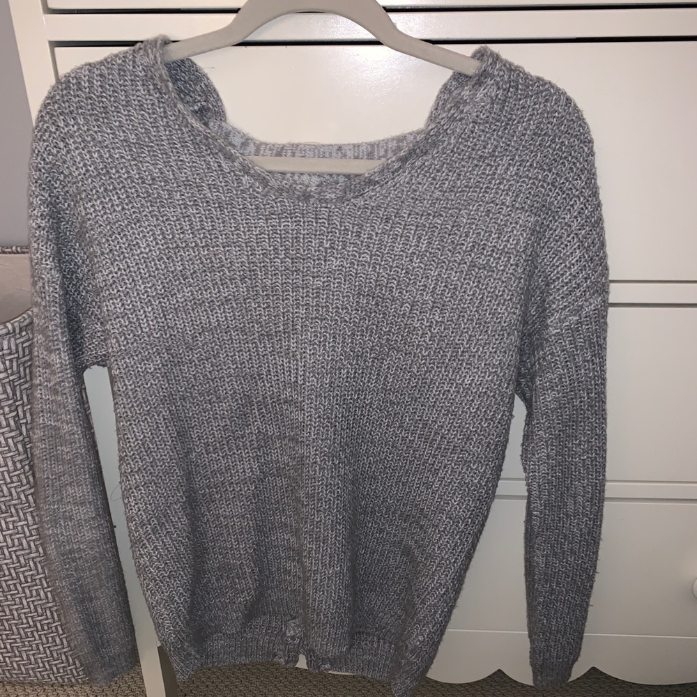 Sweater with trendy lace up back